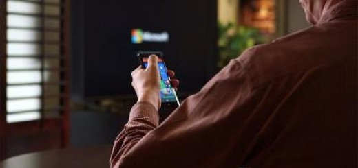 1432862798334 520x245 - Microsoft transforme votre téléphone intelligent en ordinateur complet